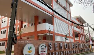 sekolah-rakyat-sr-dki-jakarta-yang-telah-diselesaikan-pembangunannya-oleh-pt-hutama-karya-persero-hutama-karya-selasa-118-dok--1786505295335_169 (2)