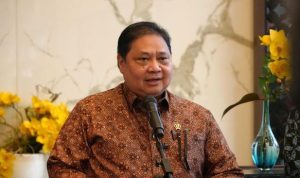 aimenteri-koordinator-bidang-perekonomian-airlangga-hartarto-pada-konferensi-pers-di-jakarta-rabu-582026-1785971442706_169 (1)